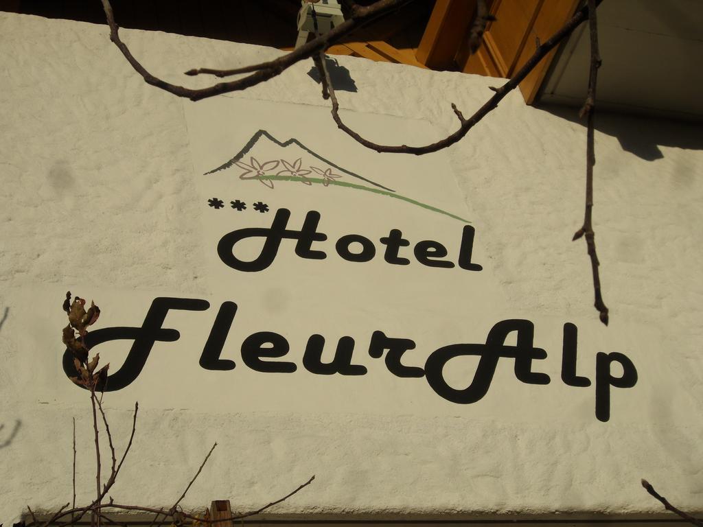 Hotel Fleuralp チェルメス エクステリア 写真